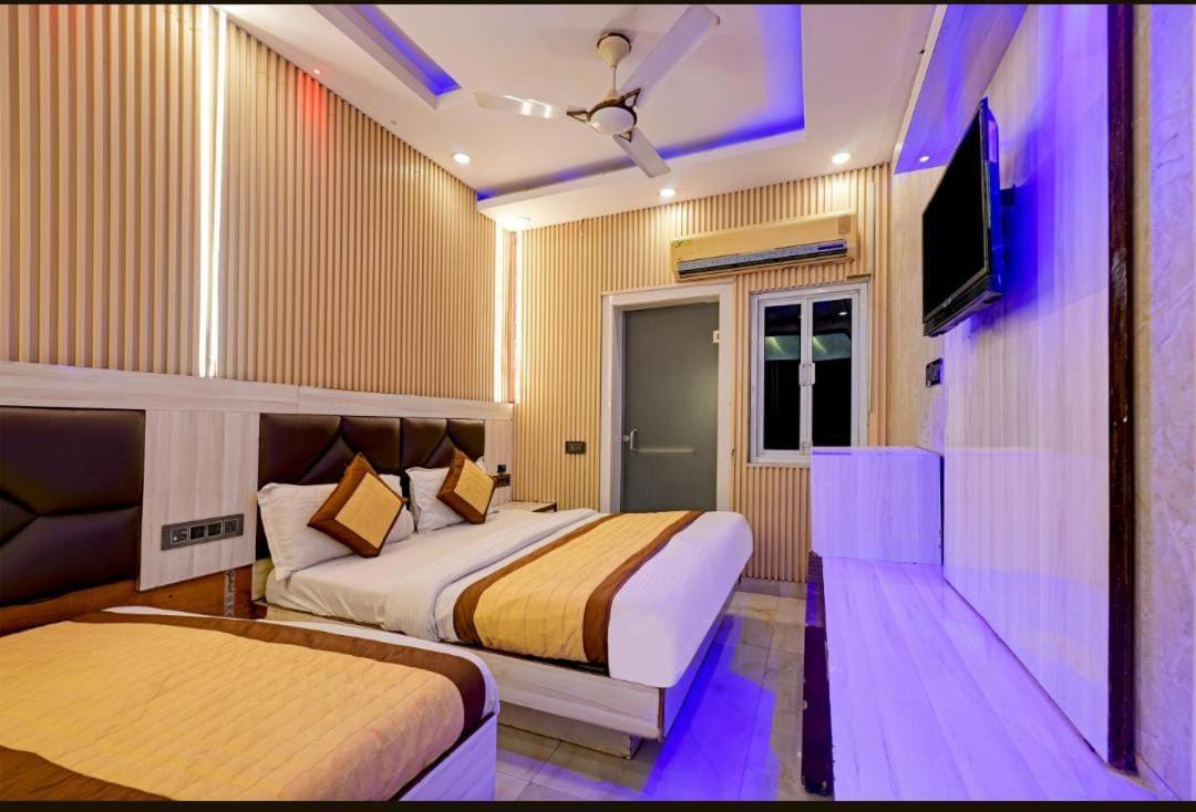 Sona Railway Station New Delhi