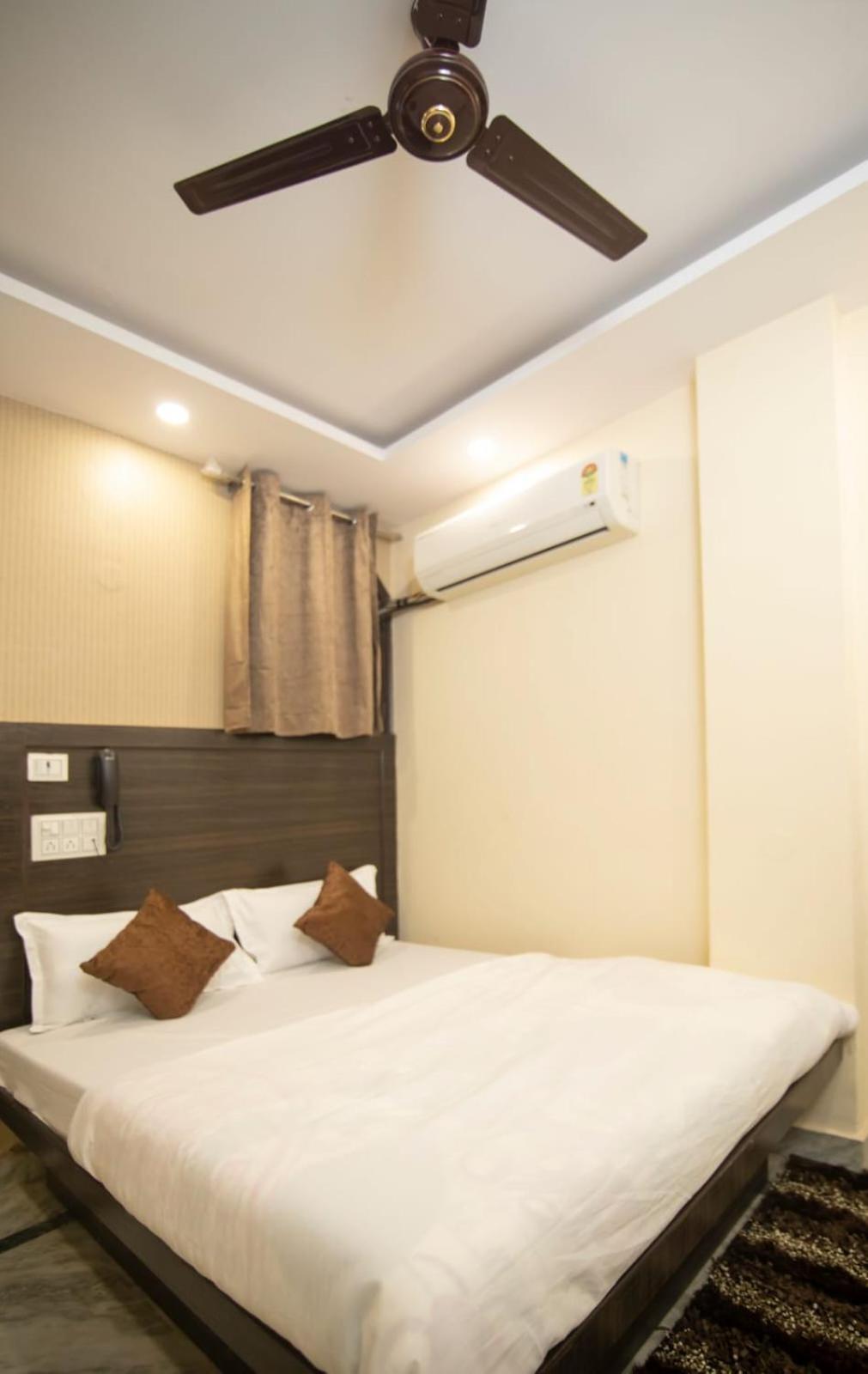Guest house Sona Railway Station New Delhi